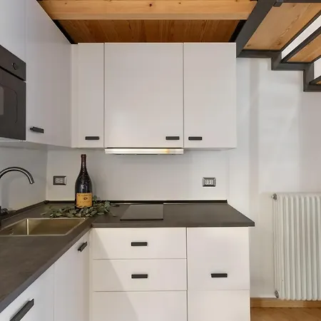 Apartment Iflat Trastevere Crystal Loft