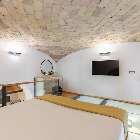 Iflat Trastevere Crystal Loft Apartment Rome